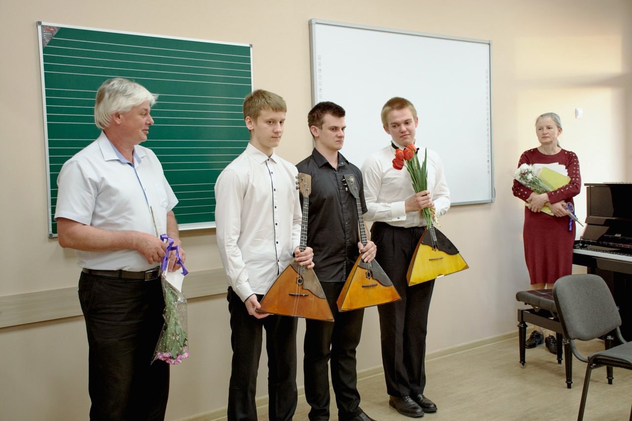 01-9iFL-szjLM